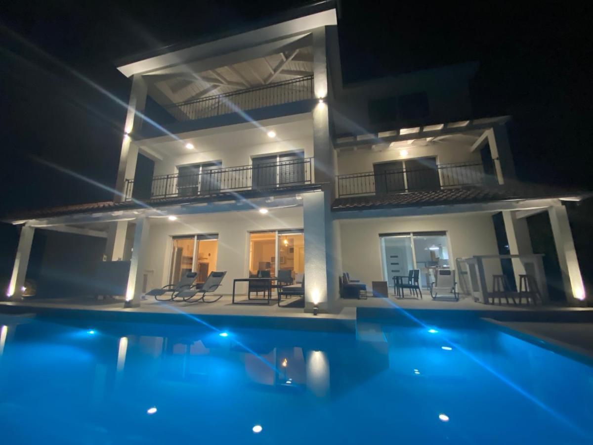 Villa Papalina 3 Barbat na Rabu ภายนอก รูปภาพ